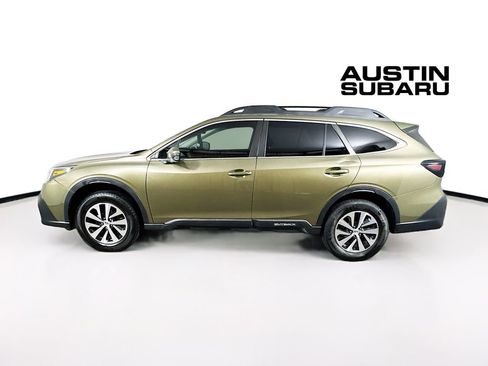 Used 2022 Subaru Outback Premium image 4