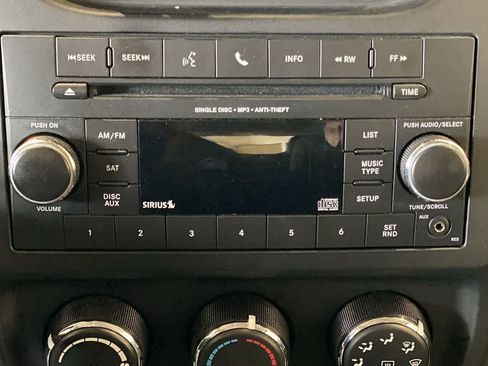 Used 2017 Jeep Patriot Sport w/ Power Value Group image 18