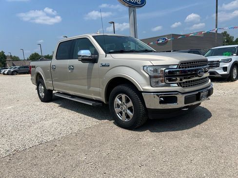 Used 2018 Ford F150 Lariat w/ Equipment Group 502A Luxury AWD/4WD image 2