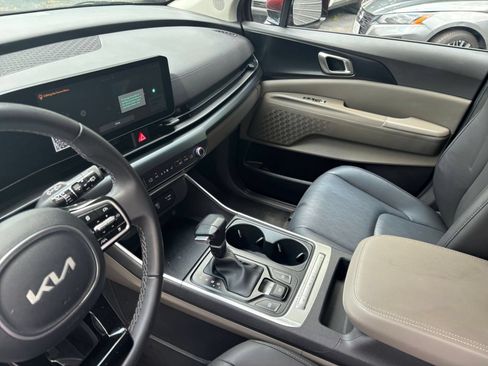 Used 2026 Kia Carnival FWD image 41