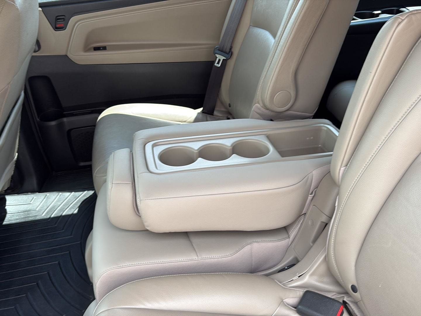 Used 2018 Honda Odyssey EX-L image 30
