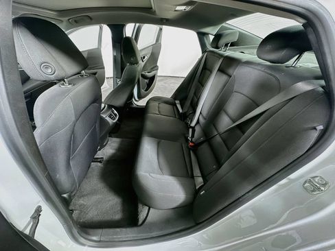Used 2024 Chevrolet Malibu LT FWD image 13