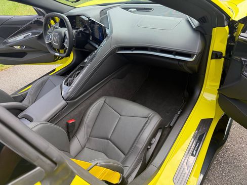 Used 2024 Chevrolet Corvette Z06 RWD image 22