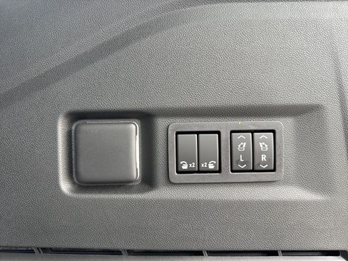 New 2026 GMC Yukon Denali AWD/4WD image 36