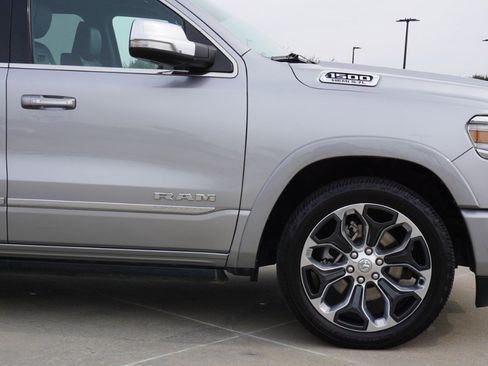 Used 2019 RAM 1500 Limited image 9