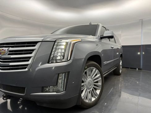 Used 2018 Cadillac Escalade ESV Platinum image 7