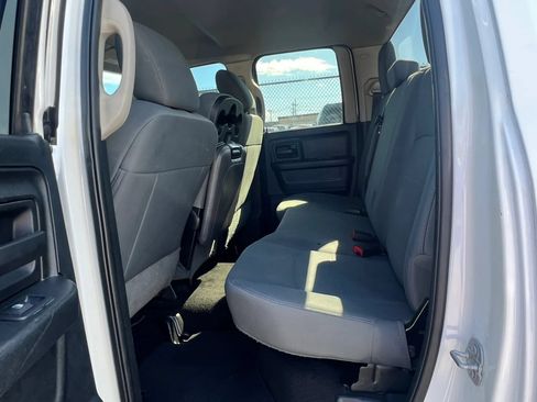 Used 2017 RAM 1500 Express AWD/4WD image 25