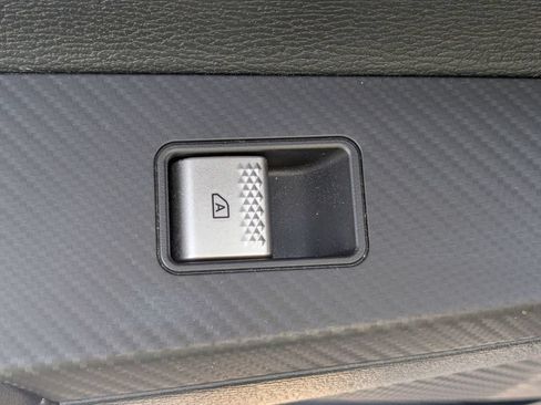 Used 2025 Mitsubishi Outlander SE FWD image 26
