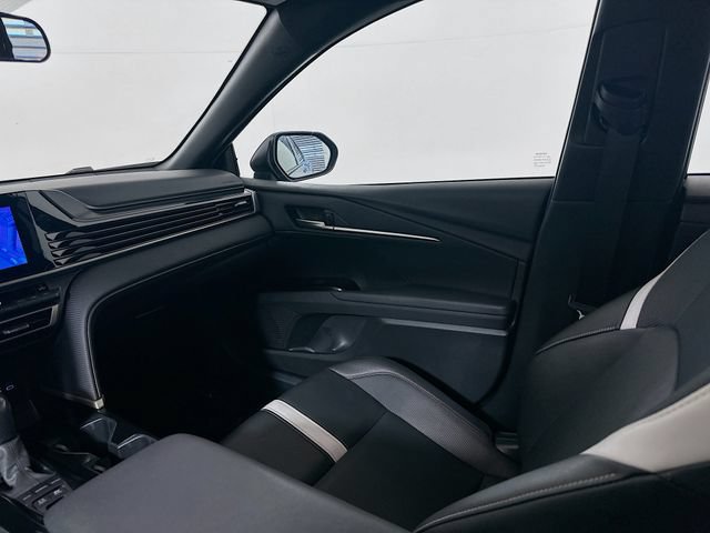 Certified 2025 Toyota Camry SE FWD image 24
