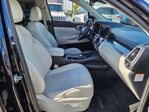 Used 2023 Kia Sorento EX w/ Panoramic Sunroof Package AWD/4WD image 21