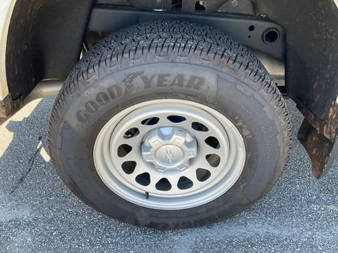 Used 2025 Chevrolet Colorado W/T w/ Advanced Trailering Package RWD image 12