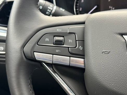 Certified 2025 Cadillac XT6 Luxury image 10