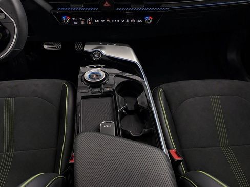 Certified 2023 Kia EV6 GT AWD/4WD image 29