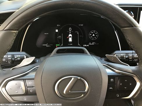 Used 2025 Lexus RX 350 w/ Convenience Package AWD/4WD image 13