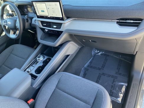 New 2026 Ford Explorer Active image 6