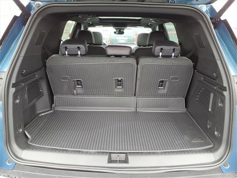 New 2026 Chevrolet Traverse Z71 w/ Driver Confidence Package image 4