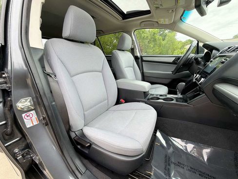 Used 2018 Subaru Outback 2.5i Premium AWD/4WD image 19
