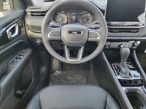 New 2026 Jeep Compass Latitude AWD/4WD image 30
