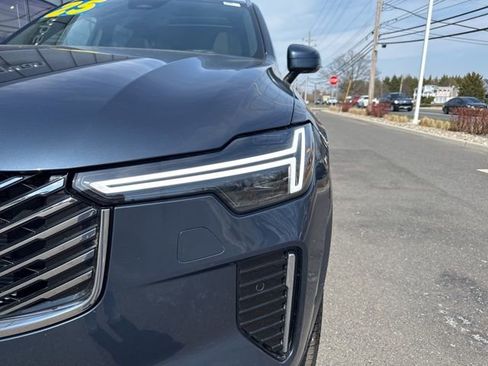 Used 2025 Volvo XC90 B6 Plus image 6