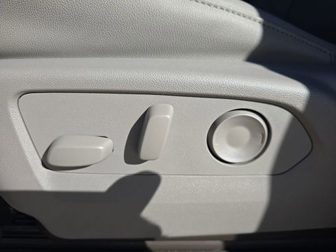 New 2026 GMC Sierra 1500 SLT w/ SLT Premium Package image 28