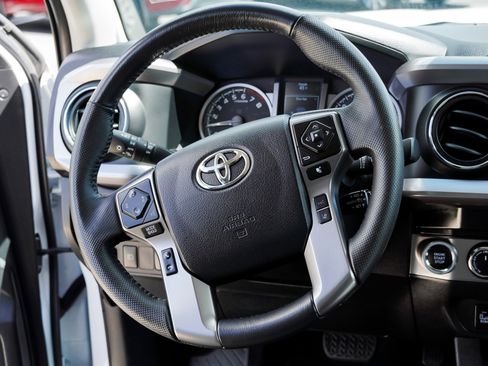 Used 2023 Toyota Tacoma SR5 w/ Technology Package AWD/4WD image 31