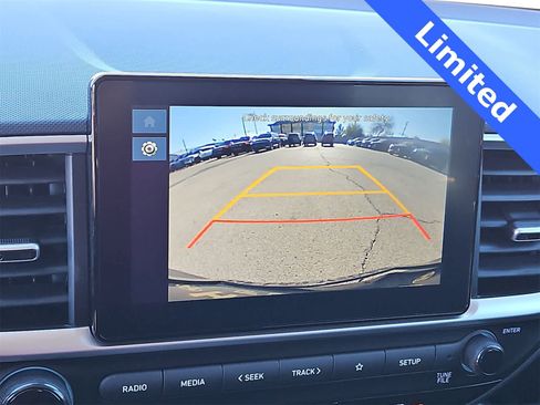 Certified 2025 Hyundai Venue Limited image 24