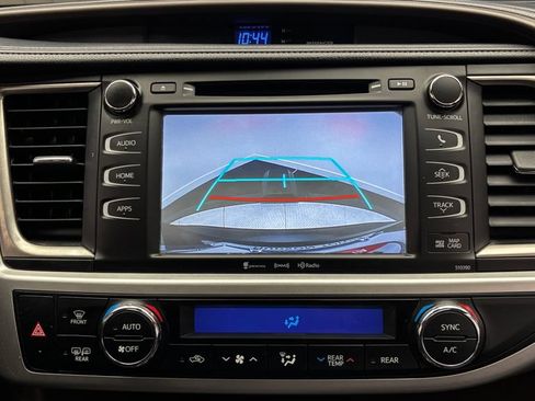 Used 2019 Toyota Highlander XLE w/ Protection Package #3 AWD/4WD image 47