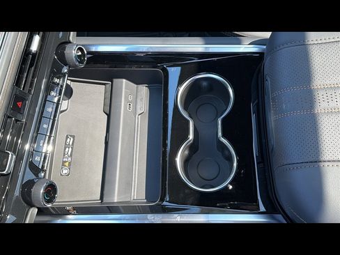 New 2026 Chevrolet Tahoe High Country AWD/4WD image 21