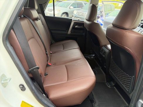 Used 2018 Toyota 4Runner Limited AWD/4WD image 29