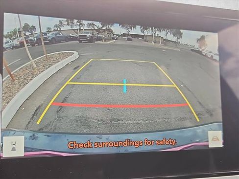 Used 2025 Toyota Camry SE FWD image 18