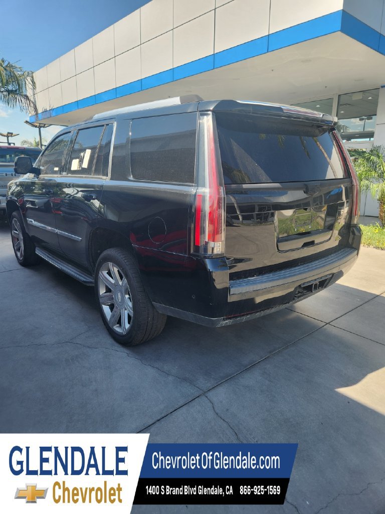 Certified 2017 Cadillac Escalade Luxury AWD/4WD image 5