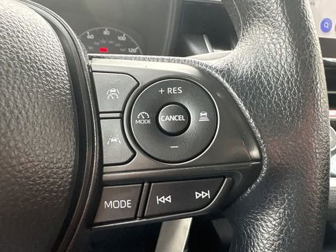 Certified 2025 Toyota Corolla LE image 31