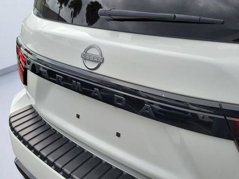 Used 2024 Nissan Armada SL w/ Midnight Edition Package RWD image 5
