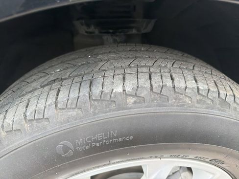 Used 2024 Chevrolet Equinox LT FWD image 7