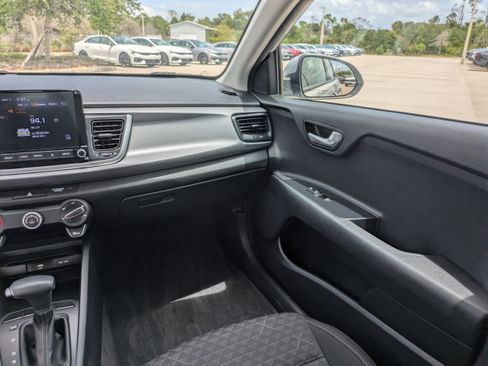 Certified 2021 Kia Rio S FWD image 19