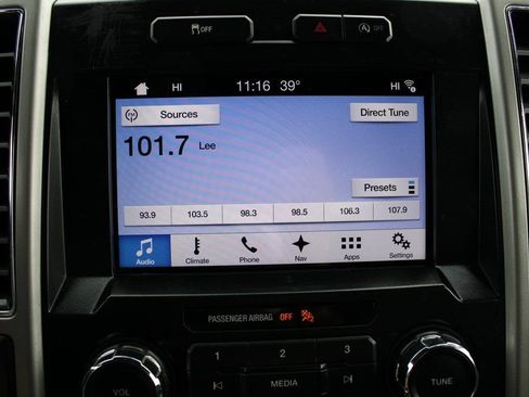 Used 2017 Ford F150 Lariat image 30