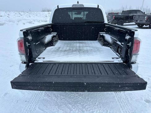 Used 2023 Toyota Tacoma TRD Off-Road w/ Black Out Package (TMS) image 14