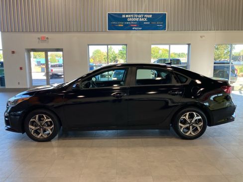 Used 2021 Kia Forte LXS image 8