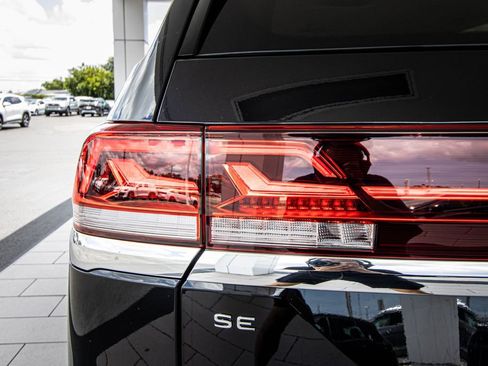 New 2026 Volkswagen Atlas SE FWD image 15