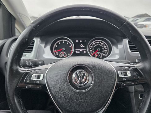 Used 2017 Volkswagen Golf Alltrack SE image 16