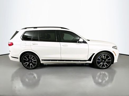Used 2022 BMW X7 xDrive40i w/ M Sport Package image 4
