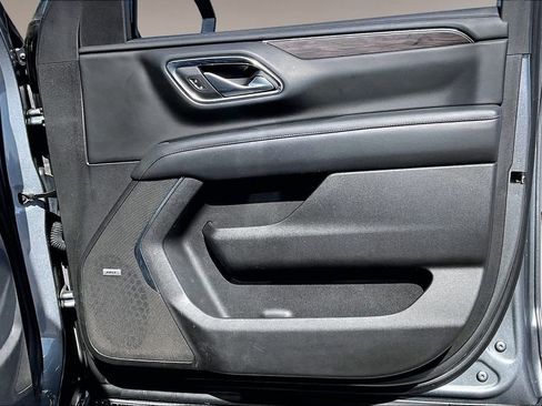 Used 2021 Chevrolet Tahoe Z71 image 18