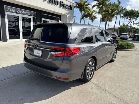 Used 2023 Honda Odyssey EX-L image 3
