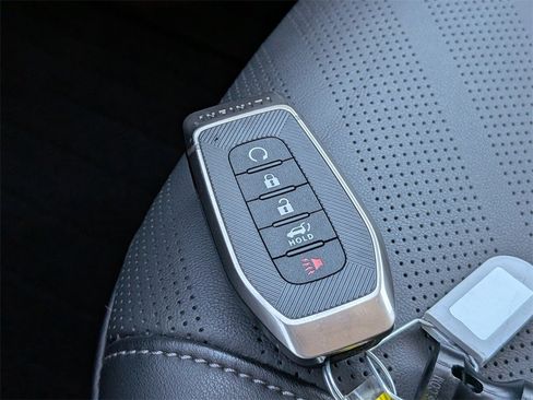 Used 2025 INFINITI QX80 Luxe w/ Cargo Package image 29