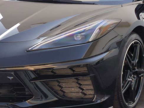 Used 2021 Chevrolet Corvette Stingray Premium Conv w/ Z51 Performance Package image 6