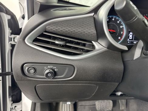 Used 2023 Chevrolet Malibu LS image 14