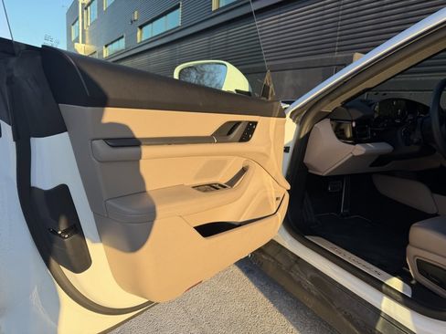 Certified 2025 Porsche Taycan 4S image 18