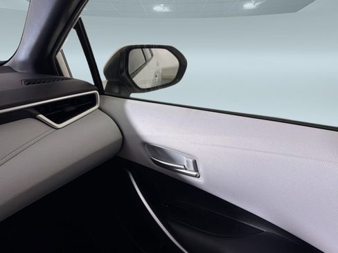 Used 2024 Toyota Corolla SE FWD image 25