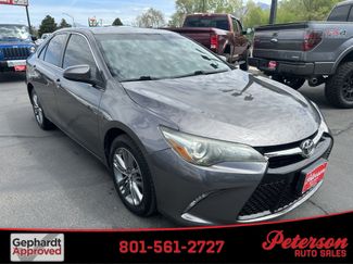 Used 2017 Toyota Camry SE video 1