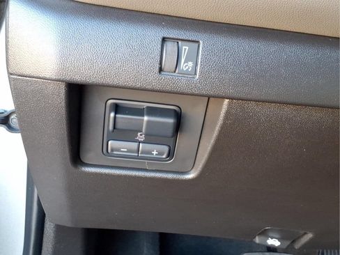 Used 2024 Chevrolet Colorado ZR2 w/ ZR2 Convenience Package III AWD/4WD image 23